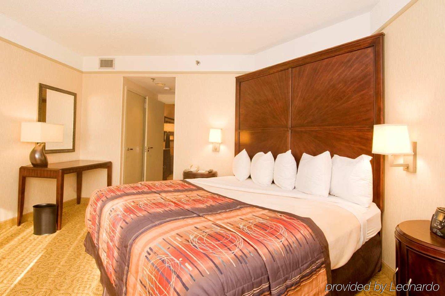 Embassy Suites By Hilton Atlanta Galleria Smyrna Pokój zdjęcie