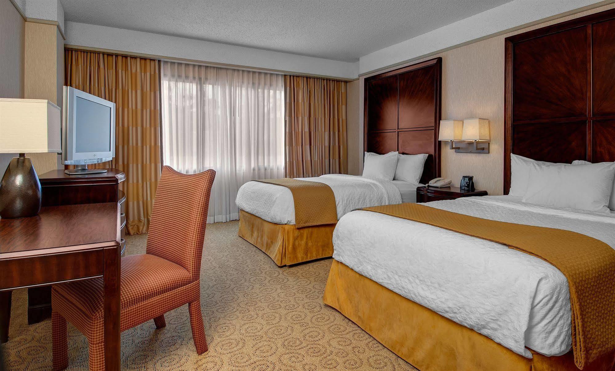 Embassy Suites By Hilton Atlanta Galleria Smyrna Zewnętrze zdjęcie